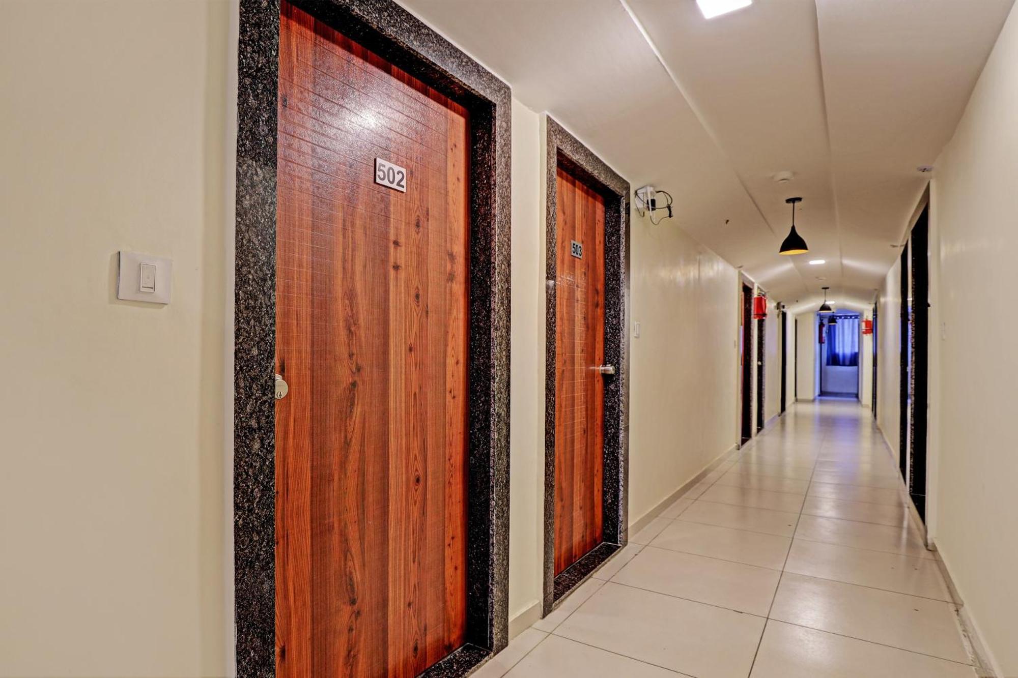 Hotel O Alexa Amhedabad Dış mekan fotoğraf