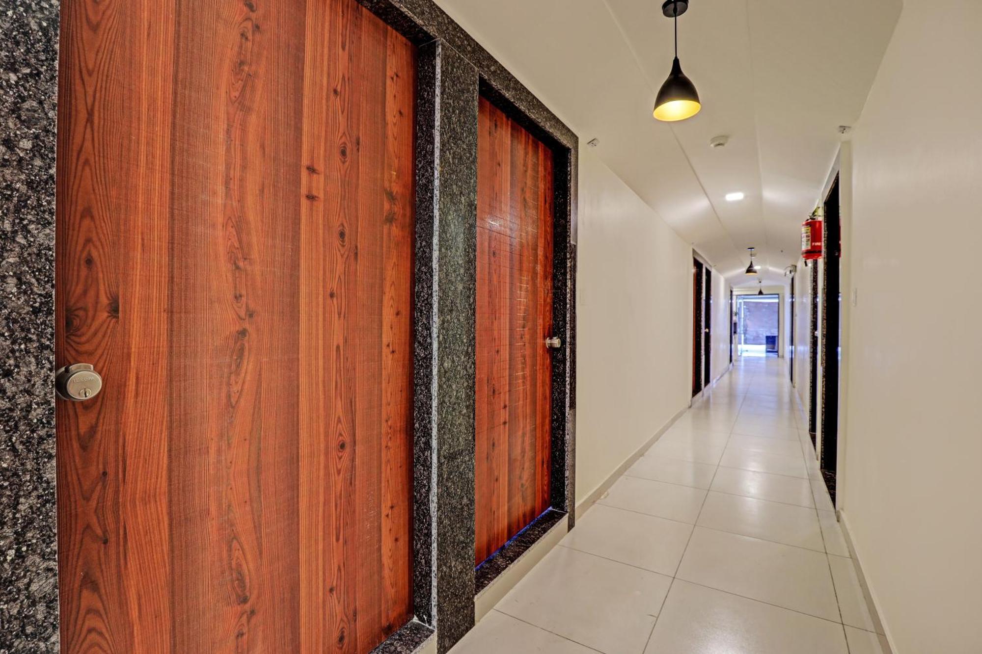 Hotel O Alexa Amhedabad Dış mekan fotoğraf